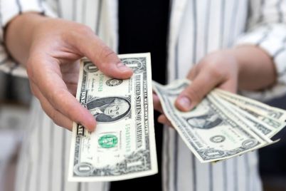 dollar-eases-ahead-of-central-bank-bonanza-eyes-on-fed.jpg