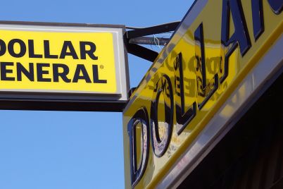 dollar-general-shares-crater-25-as-retailer-cuts-outlook-blaming-financially-constrained-customers-scaled.jpg