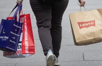 double-scar-how-past-inflation-and-geopolitics-dampen-consumer-spending.jpg