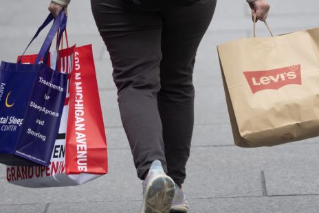 double-scar-how-past-inflation-and-geopolitics-dampen-consumer-spending.jpg