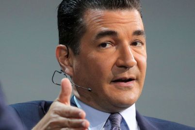 dr-scott-gottlieb-says-nothing-is-going-to-stop-families-from-gathering-for-holidays-scaled.jpg