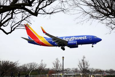 elliott-takes-1-9-billion-stake-in-southwest-airlines-seeks-to-oust-ceo-and-chair-scaled.jpg
