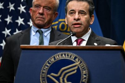 fda-to-speed-up-approvals-of-generic-biologic-medicines-as-trump-targets-high-drug-costs-scaled.jpg