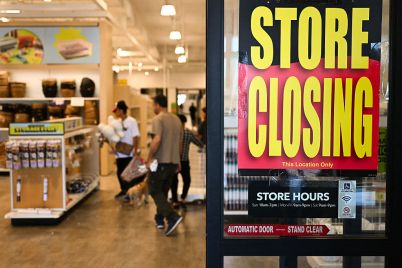 fed-beige-book-economic-report-cites-declining-growth-rising-prices-and-slow-hiring.jpg