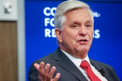 fed-governor-waller-hints-at-rate-stability-for-september-meeting.jpg