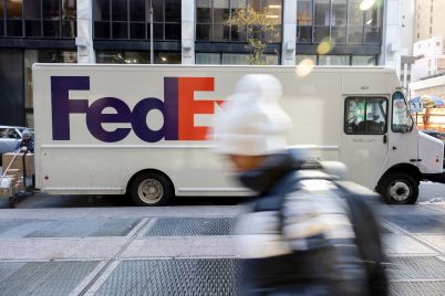 fedex-has-started-delivering-promotion-ready-ai-training-to-over-400000-workers.jpg