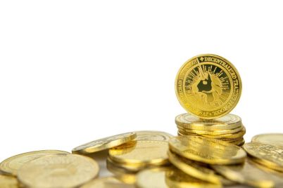 financial-advisors-reveal-the-type-of-person-who-should-actually-invest-in-cryptocurrency.jpg