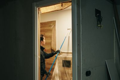 fix-and-flip-real-estate-investors-are-pulling-back-scaled.jpg