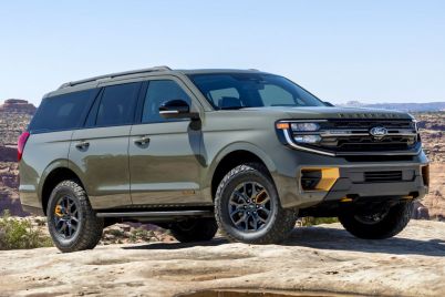 ford-reveals-new-2025-expedition-suv-including-off-road-and-ultimate-models.jpg