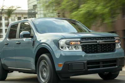 fords-hybrid-vehicle-sales-surge-to-offset-ev-decline-in-january-scaled.jpg