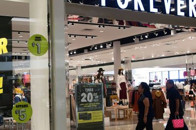forever-21-is-in-talks-with-liquidators-indicating-its-struggling-to-find-a-buyer-scaled.jpg