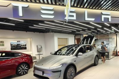 full-self-driving-china-teslas-breakthrough-amidst-fierce-competition.jpg