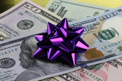 giving-to-donor-advised-funds-surges-on-expiring-tax-cuts-and-a-hot-stock-market.jpg