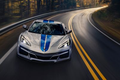 gm-reveals-new-chevy-corvette-with-1000-plus-horsepower-and-record-top-speed-scaled.jpg