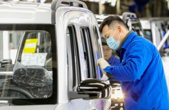 gm-saic-joint-venture-extends-for-20-years-a-bold-bet-on-global-exports.jpg