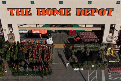 home-depot-lays-off-800-workers-says-corporate-employees-will-return-to-office-5-days-a-week.jpg