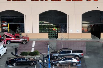 home-depot-stock-rises-2-as-retailer-maintains-full-year-forecast-scaled.jpg