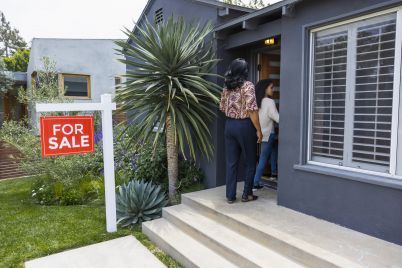 home-prices-hit-record-high-in-june-on-sp-case-shiller-index.jpg