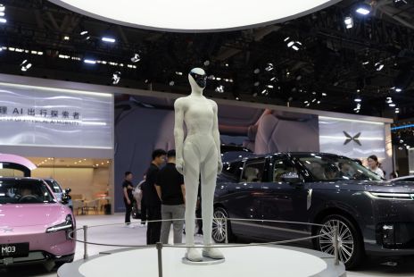humanoid-robots-drive-new-capital-shifts-for-chinas-ev-giants.jpg
