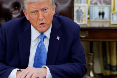 in-a-switch-trump-approves-of-the-feds-decision-to-hold-interest-rates-steady-scaled.jpg