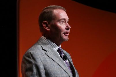 jeffrey-gundlach-says-the-fed-is-obviously-behind-the-curve-will-raise-rates-more-than-expected.jpg