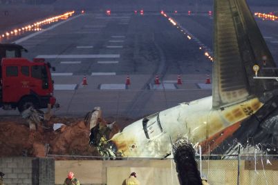 jeju-air-plane-crash-raises-questions-about-concrete-wall-at-the-end-of-the-runway-scaled.jpg