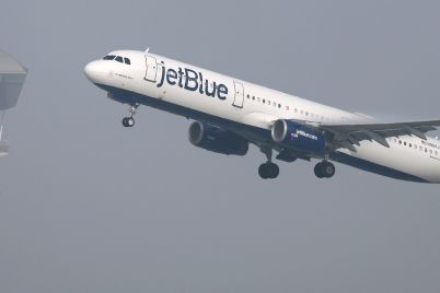 jetblue-talking-to-multiple-airlines-about-a-new-partnership-scaled.jpg