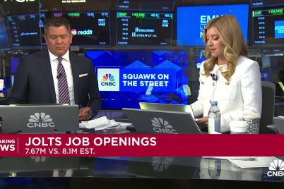 job-openings-fell-more-than-expected-in-july-in-another-sign-of-labor-market-softening.jpg
