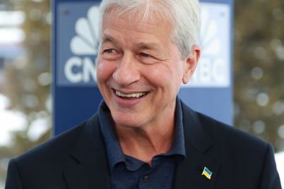jpmorgan-chase-shuffles-top-leaders-as-race-to-succeed-jamie-dimon-drags-on-scaled.jpg