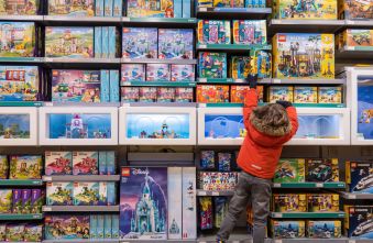 lego-record-revenue-surge-a-blueprint-for-enduring-market-leadership.jpg