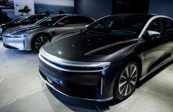 lucid-stock-warning-bankruptcy-rumors-spark-40-plunge.jpg