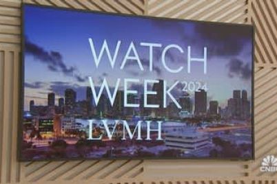 lvmh-takes-aim-at-30-billion-watch-market-with-high-end-reinvented-pieces.jpg