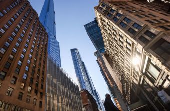 manhattan-luxury-real-estate-sales-defying-the-mamdani-effect.jpg