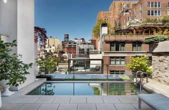 manhattans-luxury-rental-market-sees-unprecedented-100k-boom.jpg