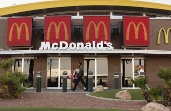 mcdonalds-strategy-4-pillars-to-win-over-diners-amidst-rising-competition.jpg