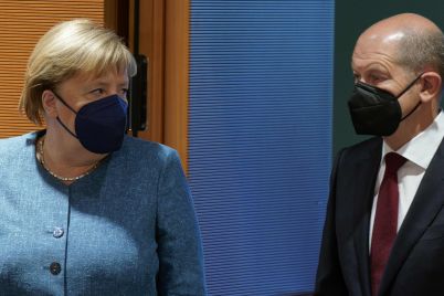 merkels-push-for-german-lockdown-reportedly-blocked-as-death-toll-passes-100000-scaled.jpg