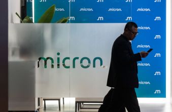 microns-blowout-quarter-an-alpha-signal-for-ai-investors.jpg
