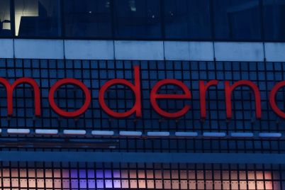 moderna-cuts-high-end-of-2025-revenue-outlook-on-vaccine-shipment-delay-in-u-k-scaled.jpg
