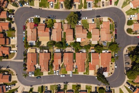 mortgage-rates-surge-a-warning-for-housing-affordability.jpg