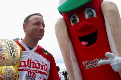 nathans-hot-dog-contest-parts-ways-with-champion-joey-chestnut-over-plant-based-frank-partnership-scaled.jpg