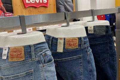 nearly-half-of-levis-sales-are-happening-online-and-in-its-shops-a-shift-as-department-stores-fade-scaled.jpg