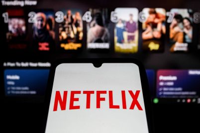 netflix-posts-narrow-earnings-beat-reports-325-million-global-subscribers.jpg