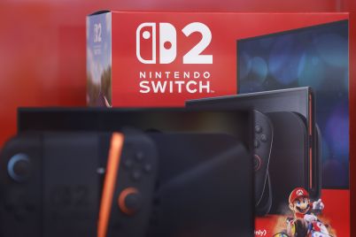 nintendo-keeps-switch-2-forecast-as-device-sales-pass-17-million-units.jpg