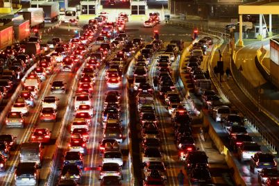 omicron-casts-a-shadow-over-winter-holidays-as-countries-mull-strict-restrictions-scaled.jpg