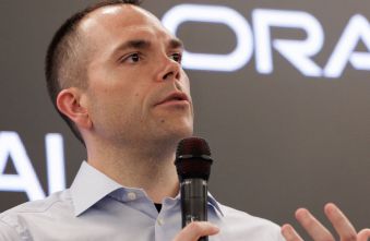 oracle-earnings-signal-ai-arms-race-portfolio-strategy-insights.jpg