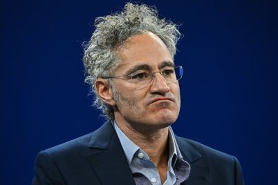 palantir-ceos-sharp-warning-frontier-ai-labs-risk-drugging-enterprises.jpg