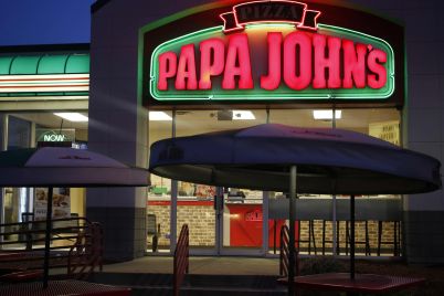 papa-johns-sinks-10-on-report-apollo-withdrew-its-offer-to-take-chain-private-scaled.jpg