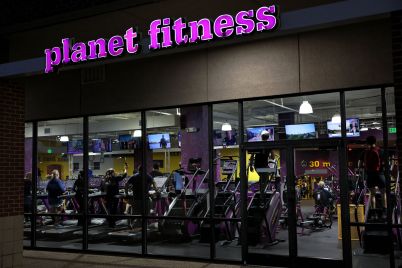 planet-fitness-stock-plunges-30-after-company-slashes-guidance-cancels-planned-price-hikes.jpg