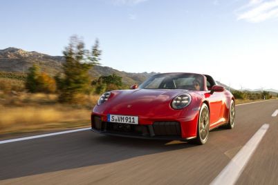 porsche-reveals-first-ever-911-hybrid-sports-car-starting-at-164900.jpg