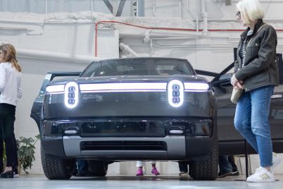 rivian-delivery-outlook-soars-strong-demand-drives-2026-guidance-boost.jpg
